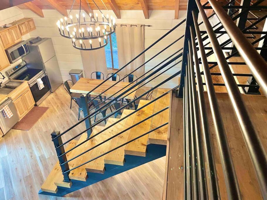 Modern Lake Side Nest• Hotub Fenced Yard King Beds Sevierville Exterior photo